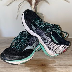 Mizo Waverider Shoes